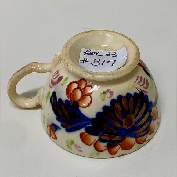 19th Century Antique Gaudy Welsh Grape Pattern Child’s Miniature Teacup - Picture 8 of 9